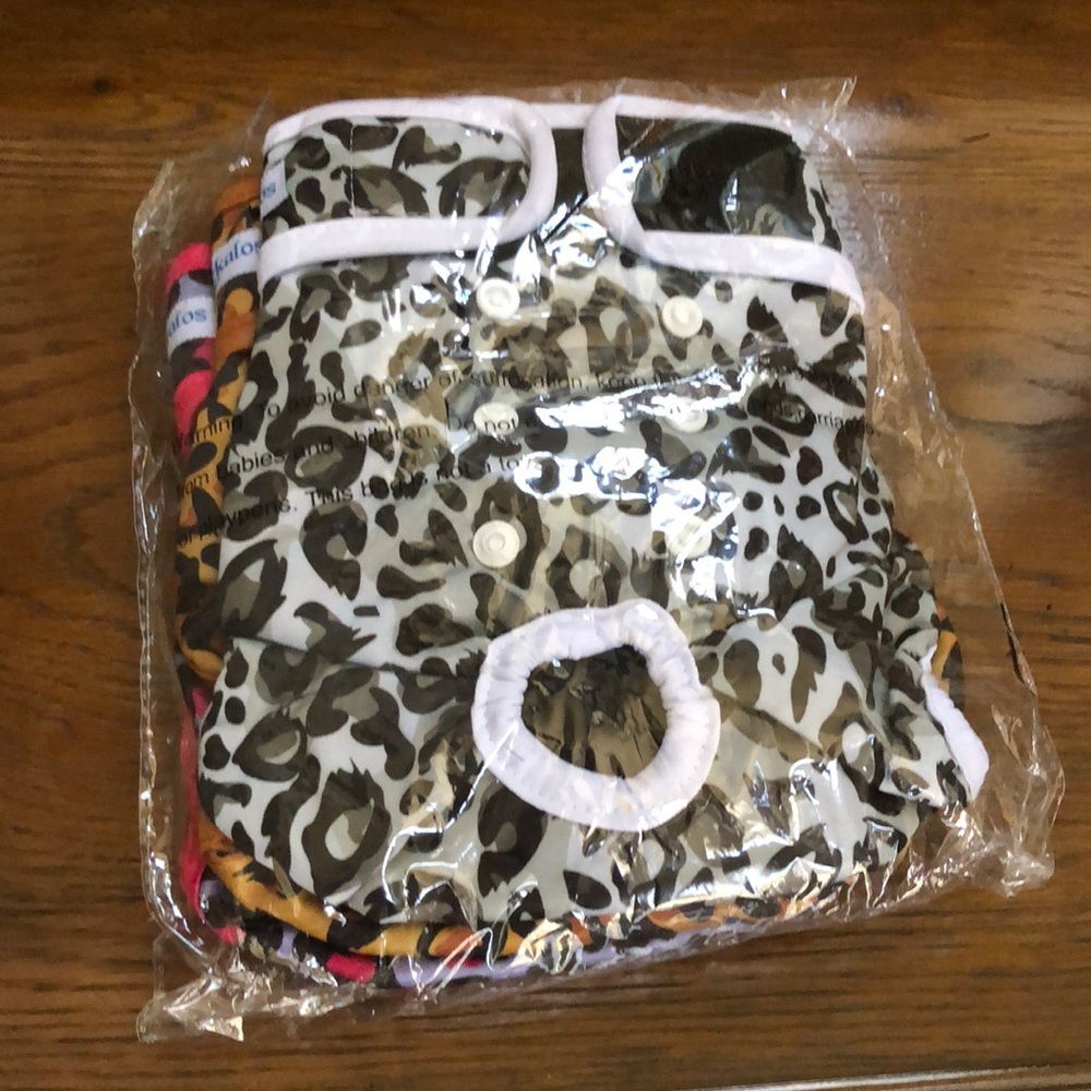New Dog diapers 3 pack dog period panties. M. Reusable & washable. Leopard print - Picture 4 of 6